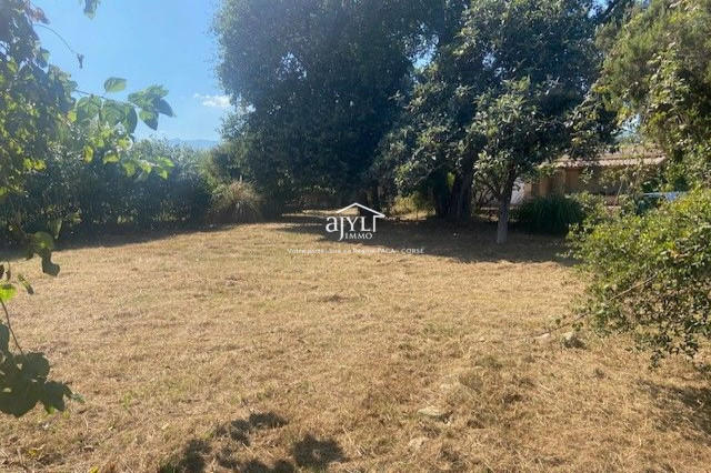 Maison - 99 m² - 4 pièces