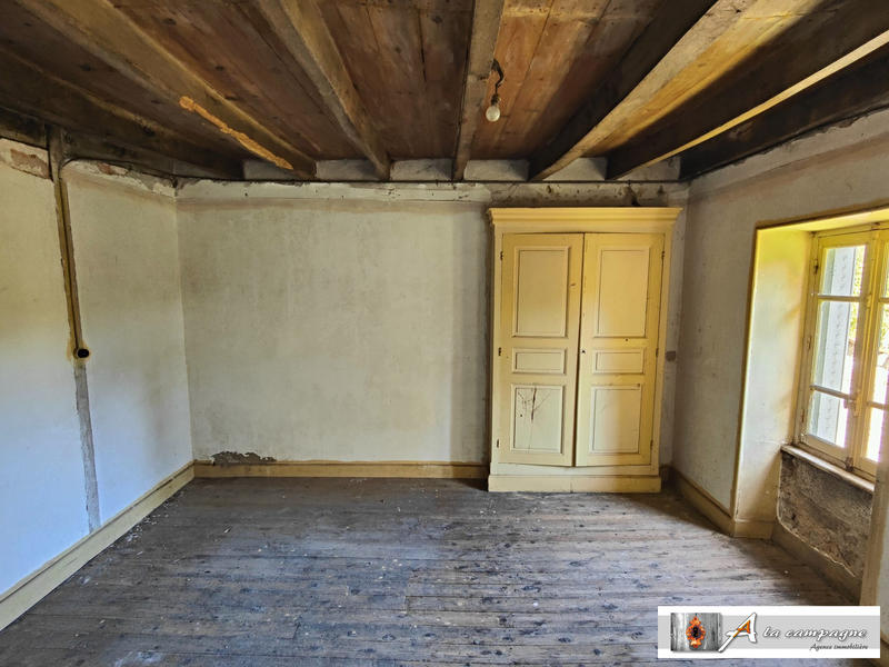 Maison ancienne - 101 m² - 8 pièces