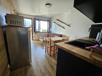 Appartement - 60 m² - 4 pièces