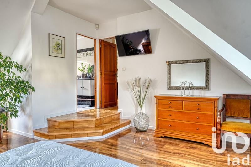 Maison - 162 m² - 6 pièces