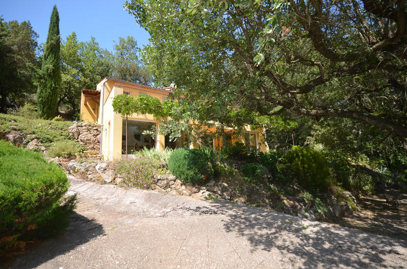 Propriété - 187 m² - 6 pièces