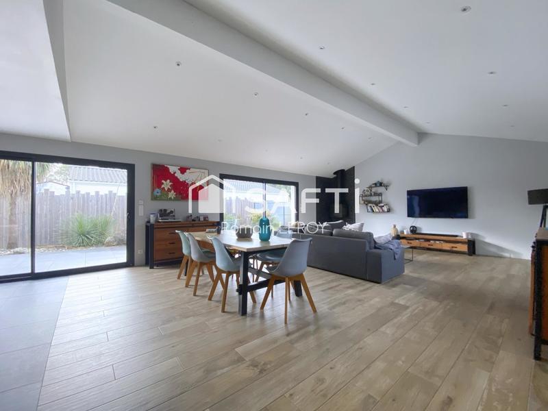 Maison - 176 m² - 7 pièces