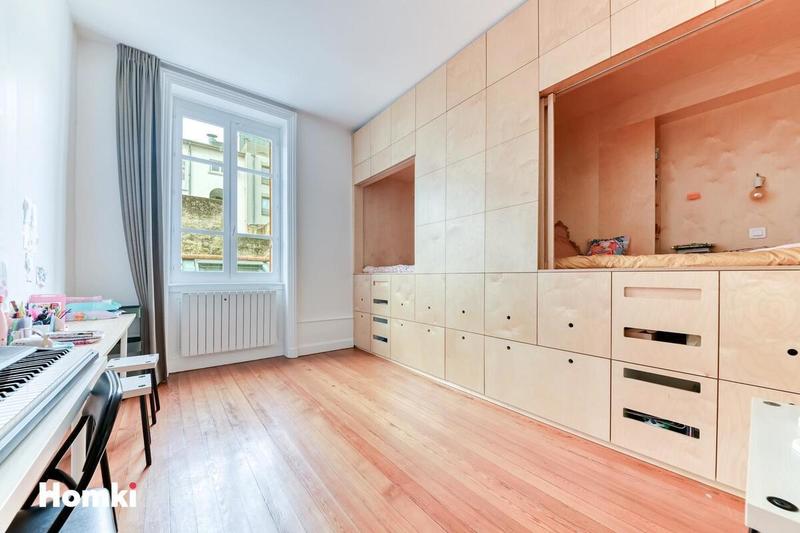 Appartement - 106 m² - 5 pièces