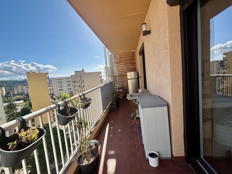 Appartement - 82 m² - 3 pièces