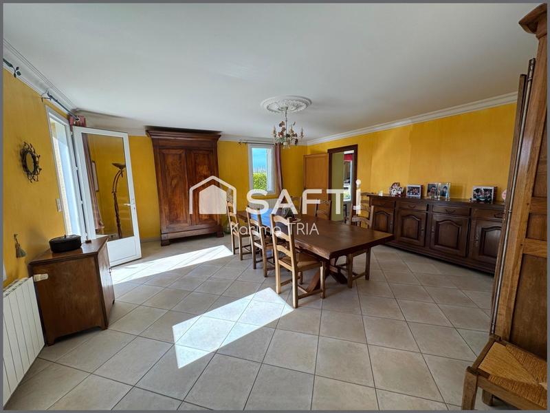 Maison - 227 m² - 5 pièces