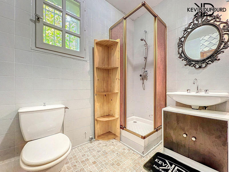 Maison - 200 m² - 7 pièces