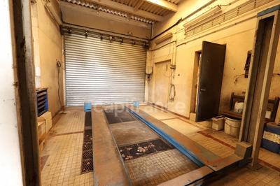 Local commercial - 224 m² - 5 pièces