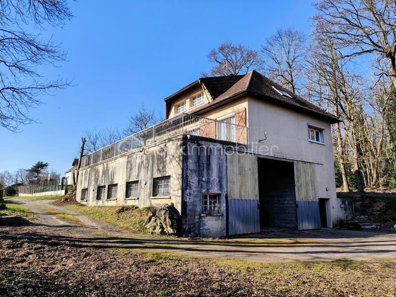 Maison - 150 m² - 8 pièces