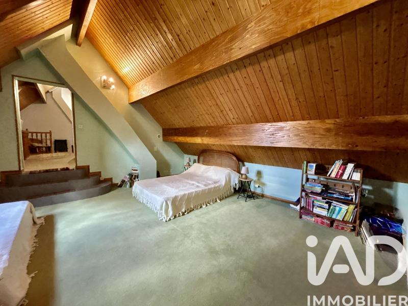 Maison - 229 m² - 8 pièces