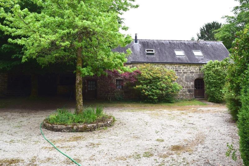 Maison - 274 m² - 11 pièces