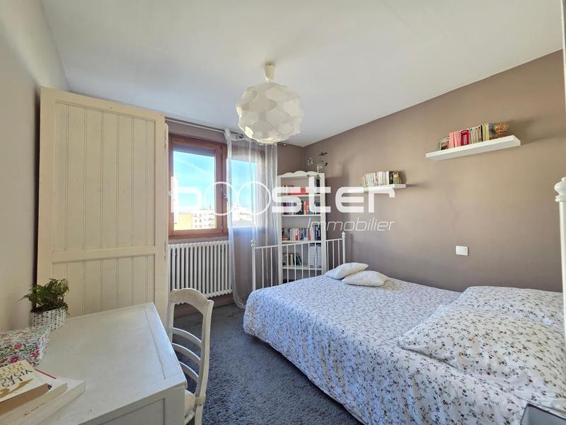 Appartement ancien - 83 m² - 4 pièces