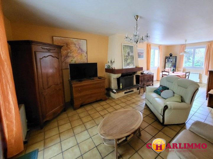 Maison traditionnelle - 92 m² - 5 pièces