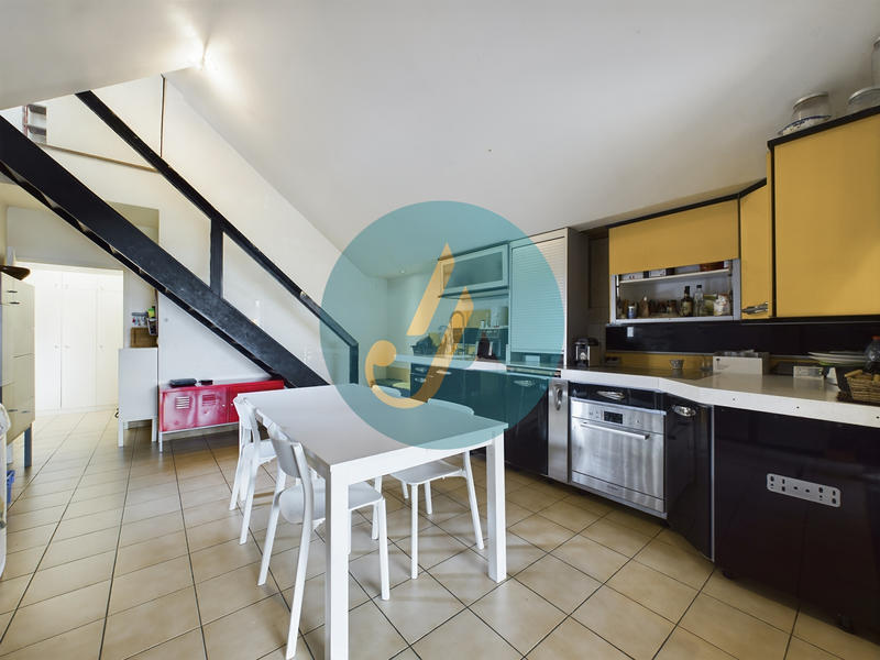 Maison - 145 m² - 5 pièces