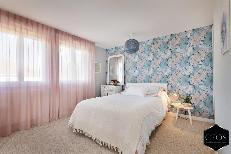 Maison - 137 m² - 5 pièces