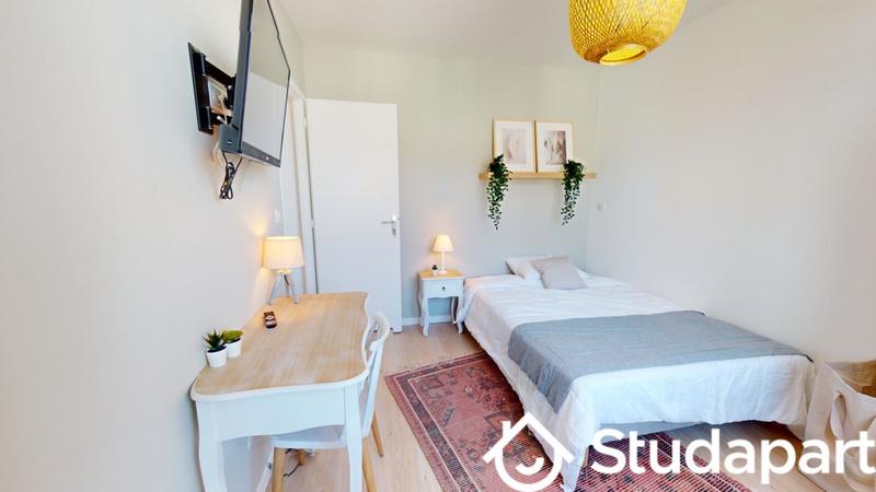 Chambre - 12 m² - 1 pièce