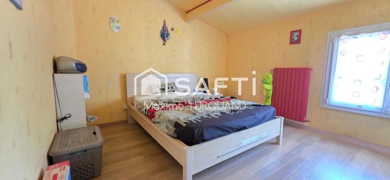 Maison - 208 m² - 8 pièces