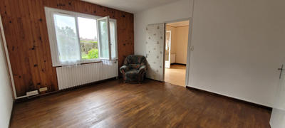 Maison - 204 m² - 9 pièces