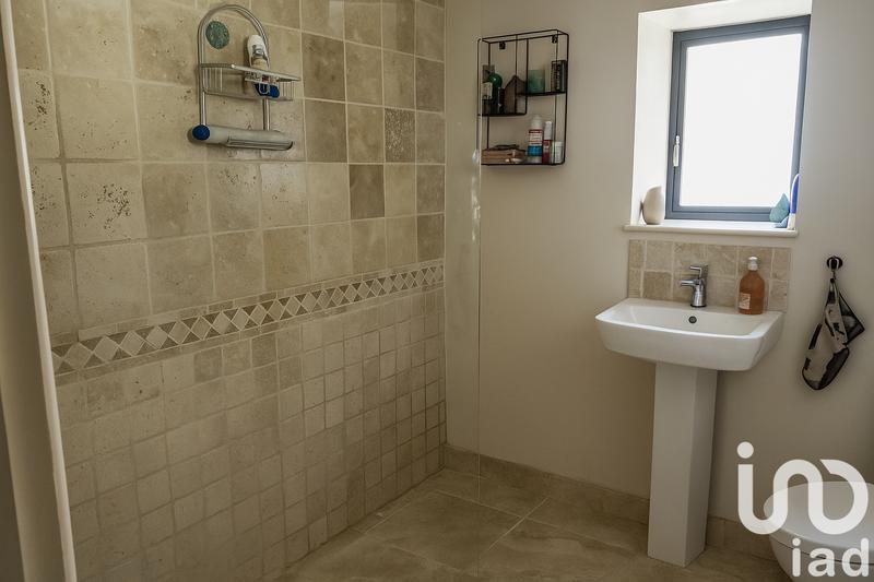 Maison - 338 m² - 10 pièces