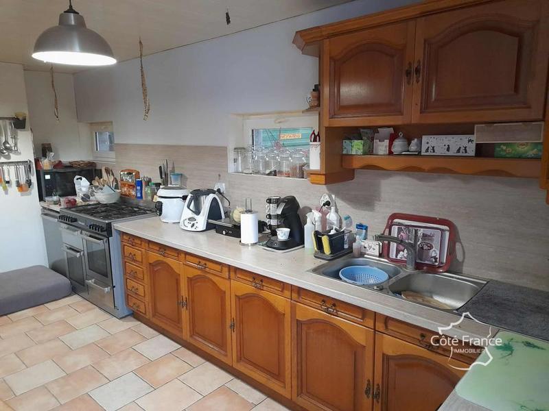 Corps de ferme - 260 m² - 12 pièces