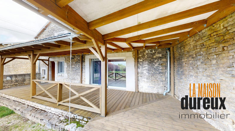 Maison ancienne - 144 m² - 3 pièces