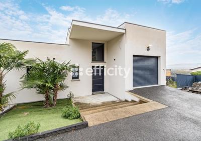 Pavillon - 200 m² - 6 pièces