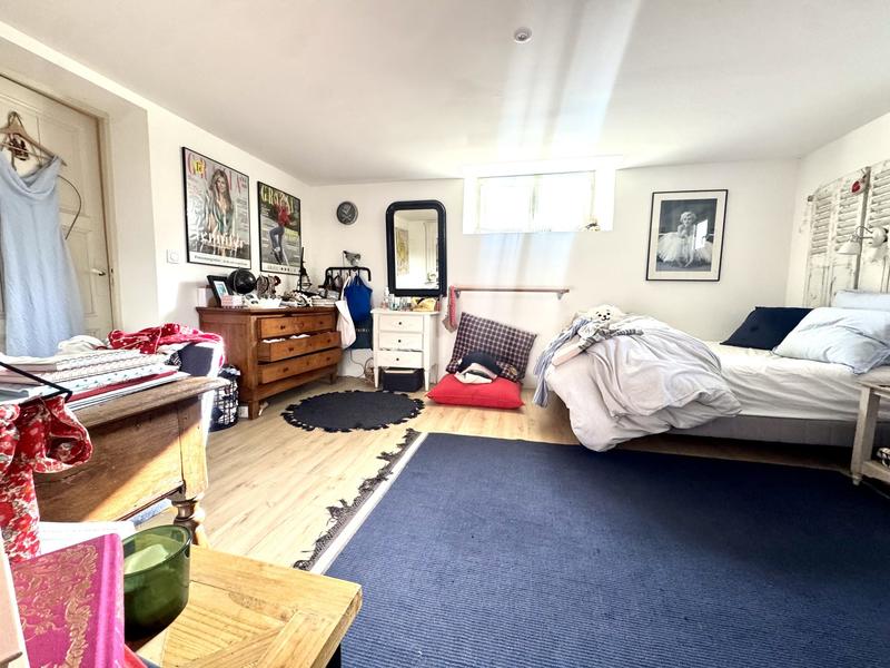 Appartement - 206 m² - 6 pièces