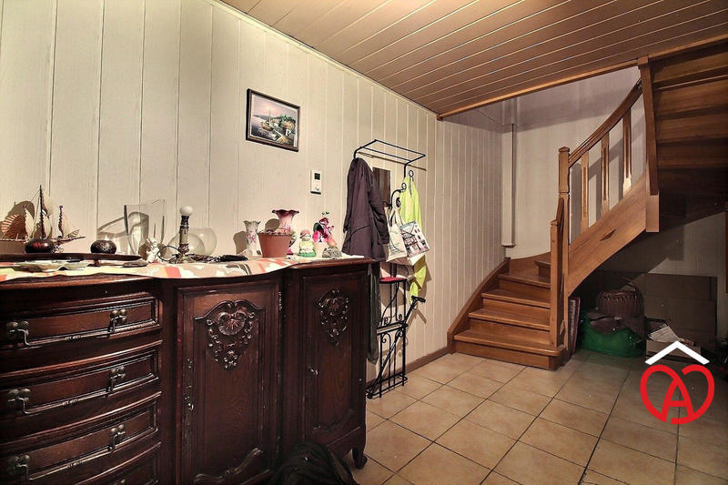 Maison ancienne - 243 m² - 9 pièces