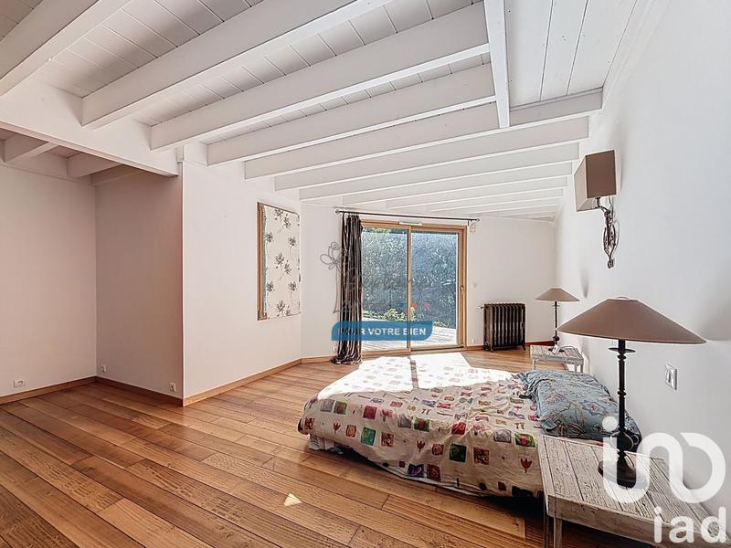 Maison de maîtres - 251 m² - 9 pièces