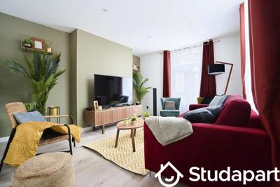 Chambre - 11 m² - 1 pièce