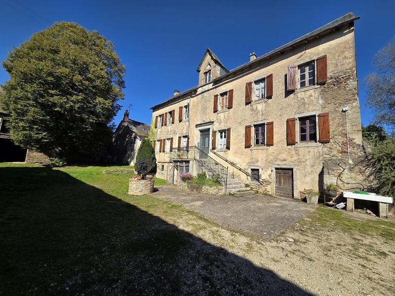 Corps de ferme - 238 m² - 8 pièces