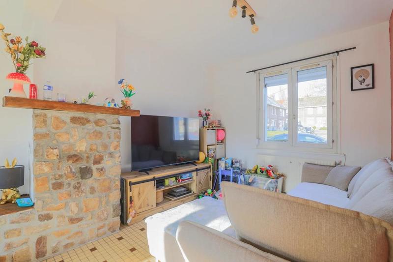 Maison - 95 m² - 5 pièces