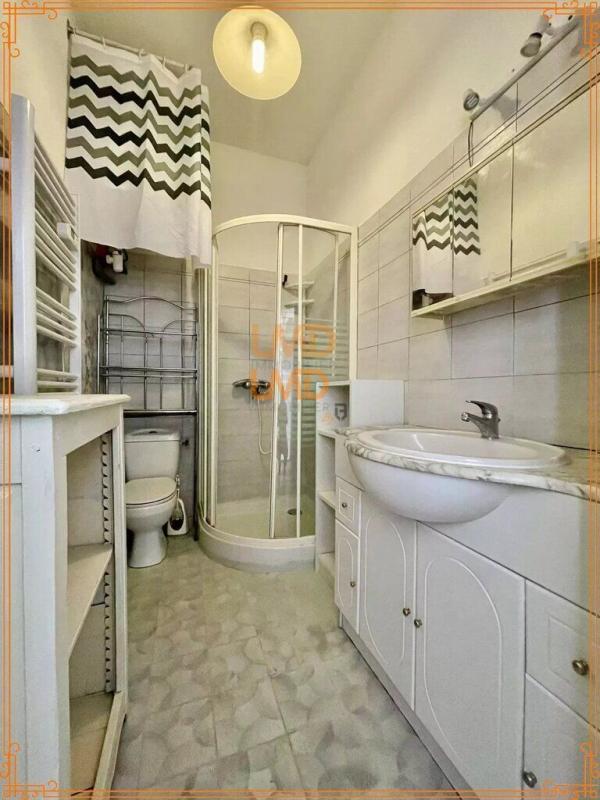 Maison de maîtres - 247 m² - 14 pièces