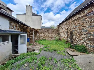 Immeuble - 136 m² - 4 pièces