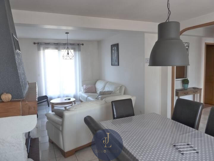 Maison - 97 m² - 5 pièces