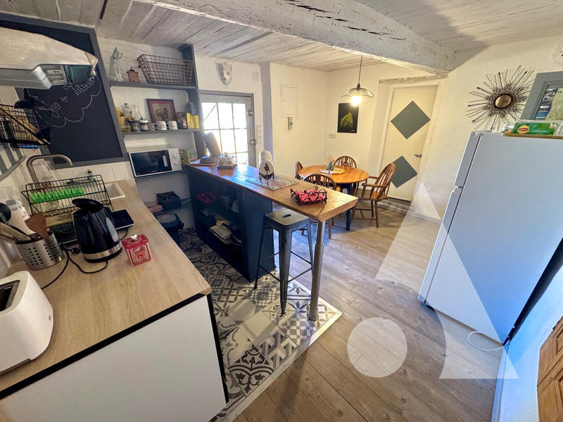 Maison - 284 m² - 9 pièces