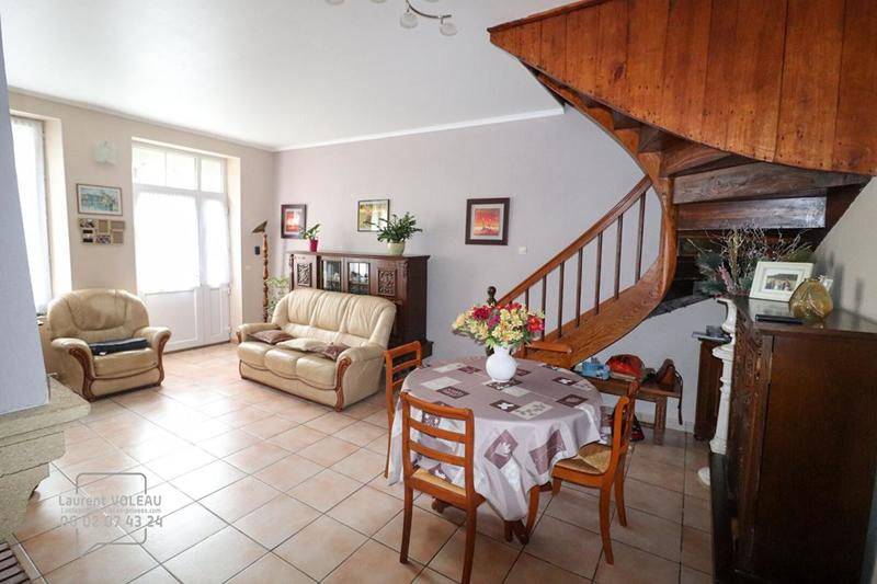 Maison - 122 m² - 4 pièces