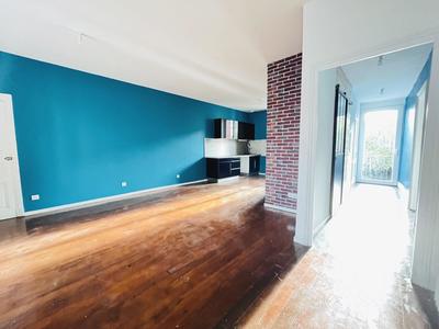 Appartement - 104 m² - 4 pièces