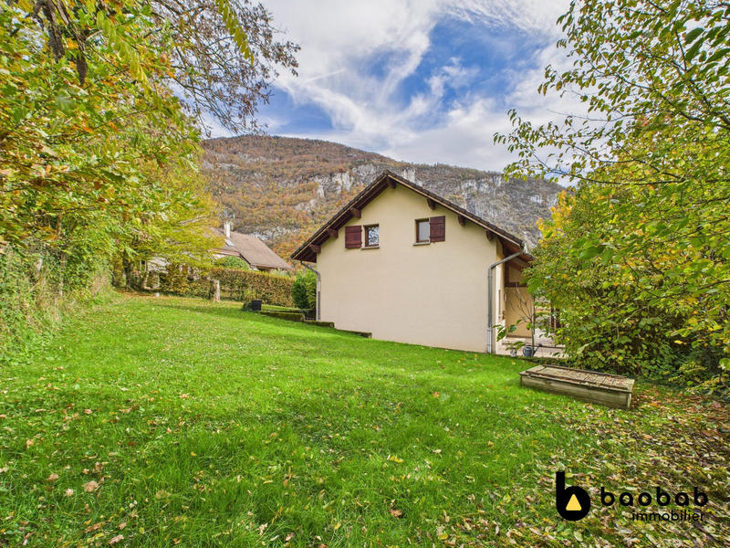 Maison - 95 m² - 4 pièces