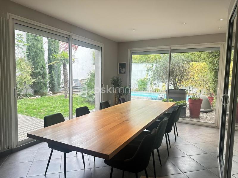 Maison de ville - 290 m² - 7 pièces