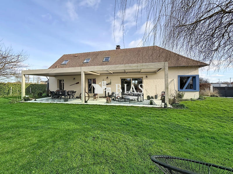 Maison - 170 m² - 7 pièces