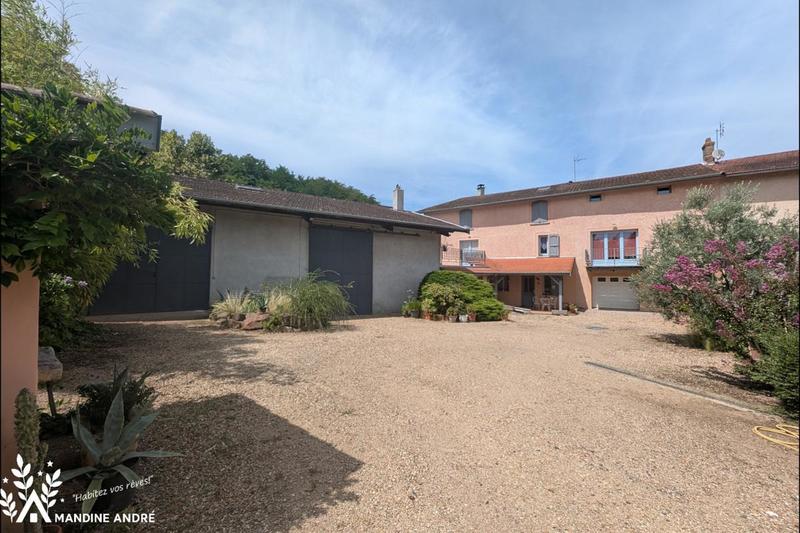 Appartement - 112 m² - 5 pièces