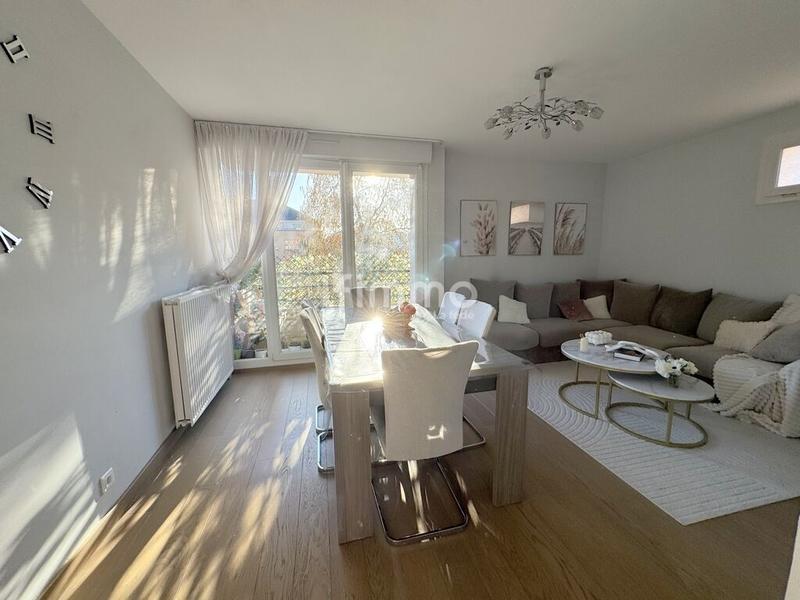 Appartement - 75 m² - 4 pièces