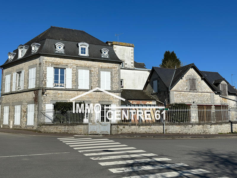 Maison - 165 m² - 6 pièces