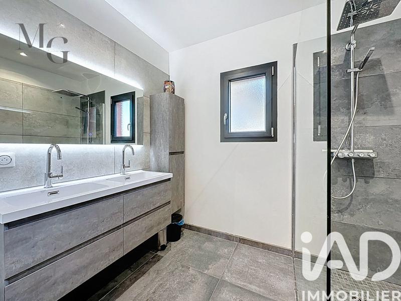 Maison - 149 m² - 5 pièces