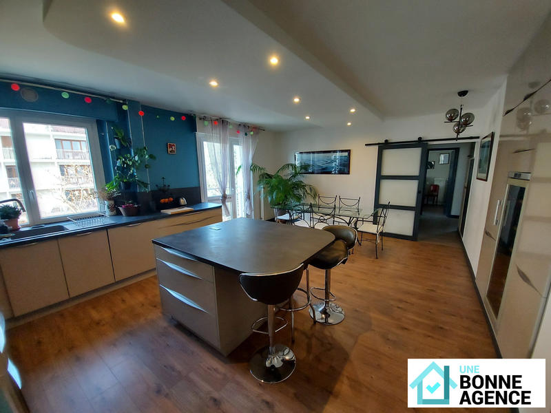 Appartement - 112 m² - 4 pièces