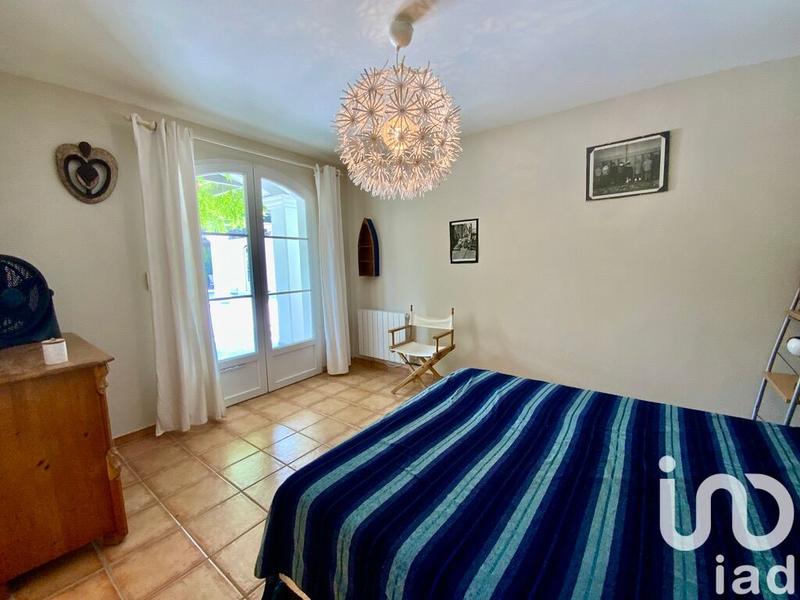 Maison - 232 m² - 8 pièces