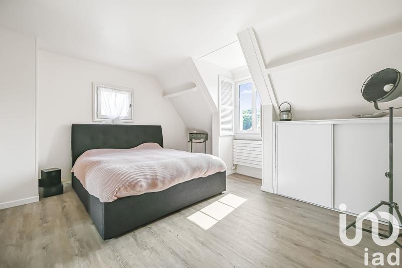 Maison - 190 m² - 8 pièces