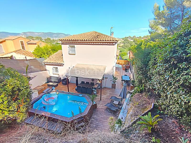 Maison - 112 m² - 5 pièces