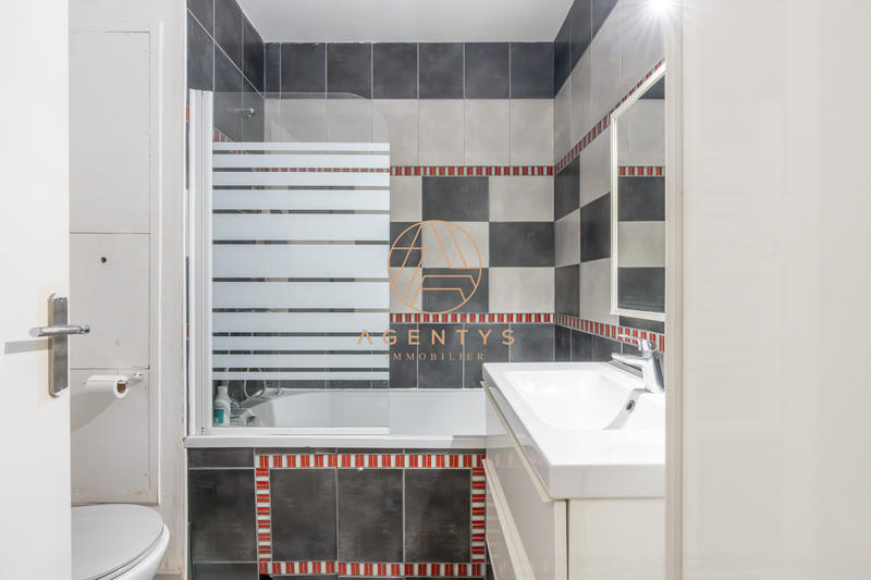 Appartement - 90 m² - 4 pièces