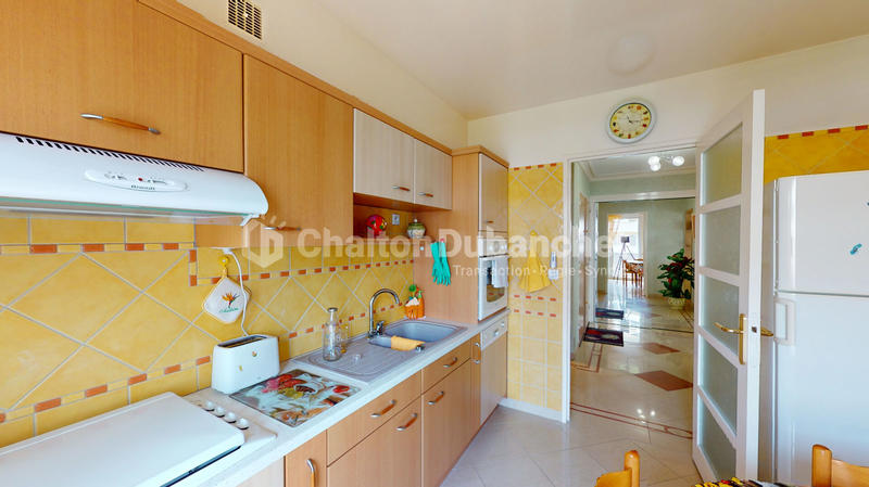 Appartement - 92 m² - 3 pièces